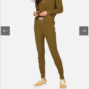 MATE the Label organic thermal joggers in moss